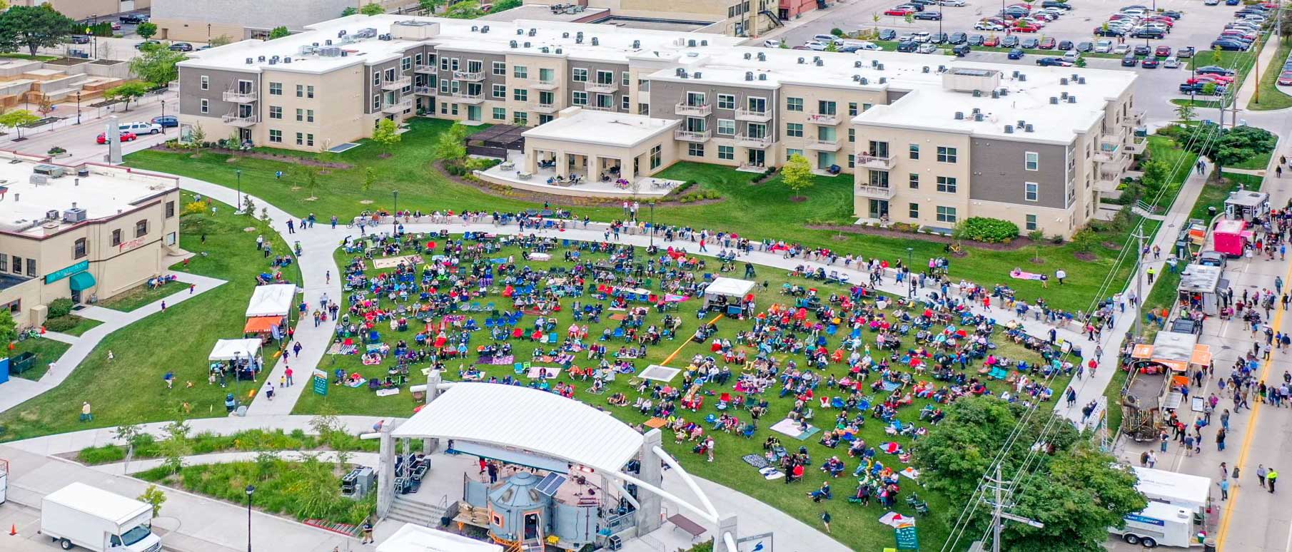 Encore Luxury Apartments in Sheboygan, WI The Art of Luxury Living